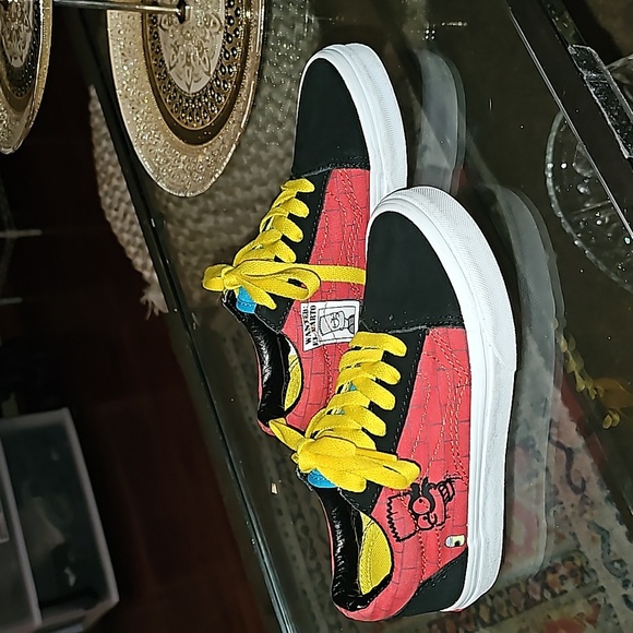 Vans limited edition old skool (The Simpsons) El Barto size 1 - Picture 1 of 12